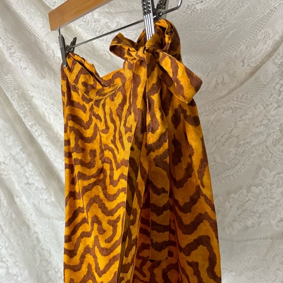 Vibrant Patterned Vintage Wrap Skirt - Picture 5 of 10